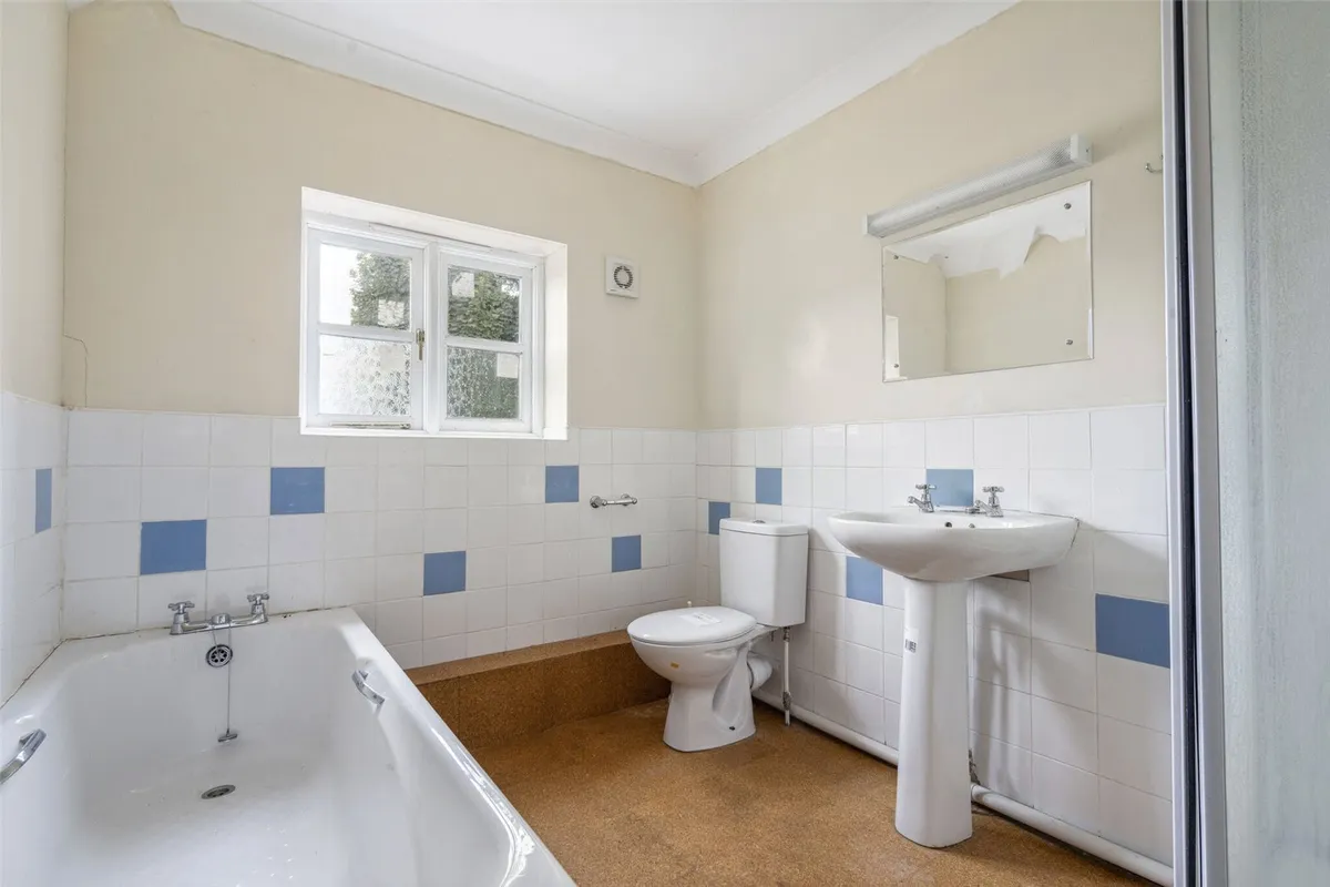 Rose Cottage, Dummer, RG25