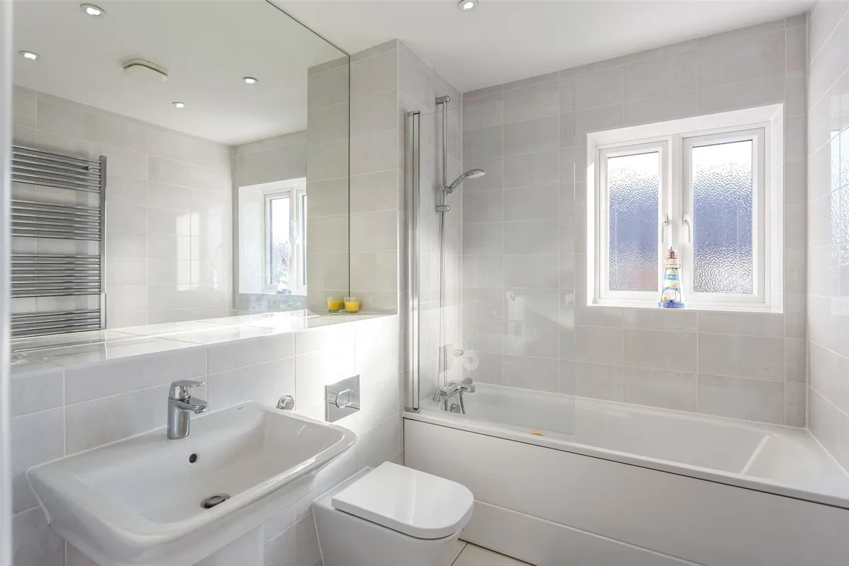 Paddock Gardens, Bramley, RG26