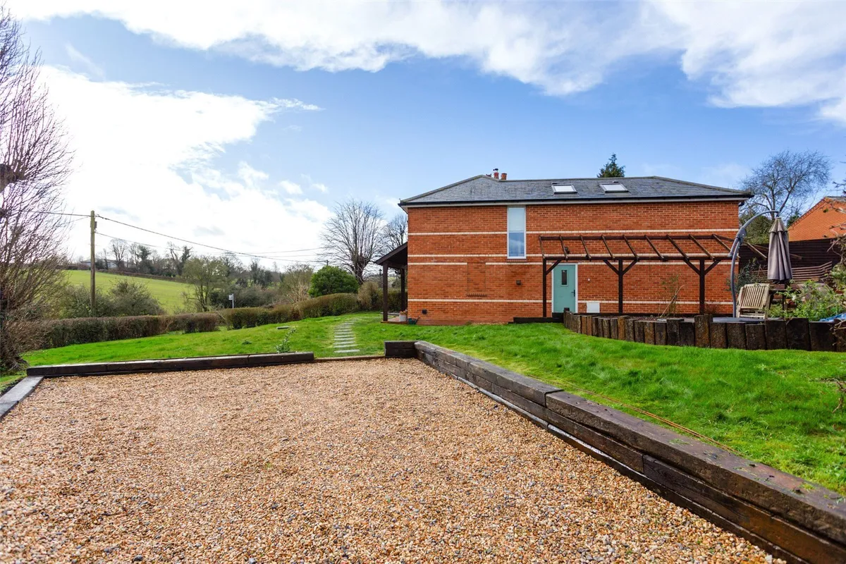 Lime Tree Cottage, Cliddesden, RG25