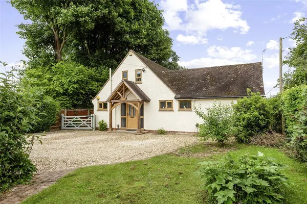 Wayside Road, Basingstoke, RG23