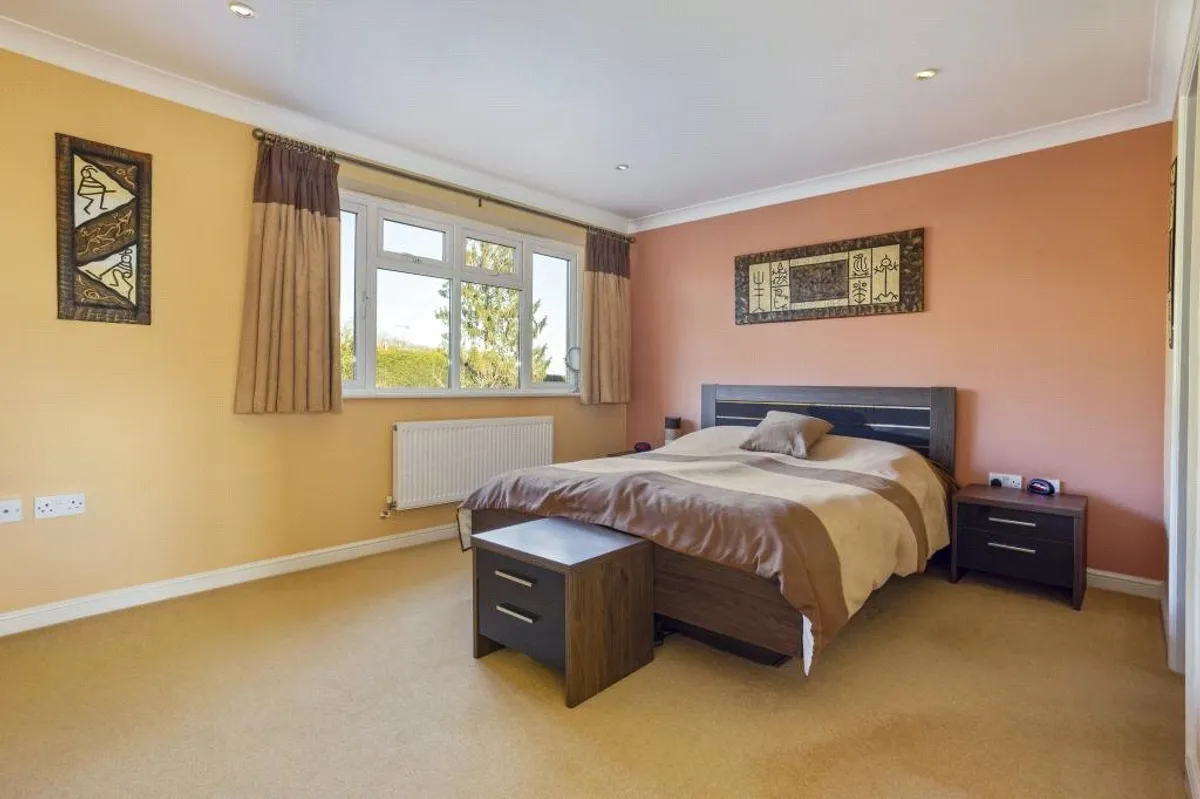 Brackendale, Pamber End, RG26