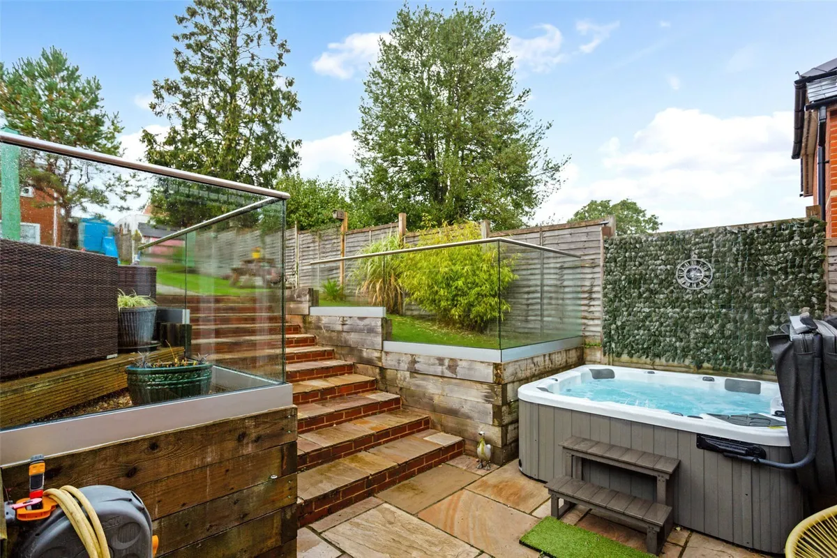 Southlea, Cliddesden, RG25