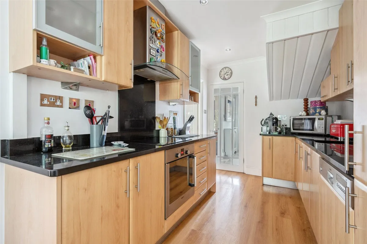 Vyne Road, Basingstoke, RG21