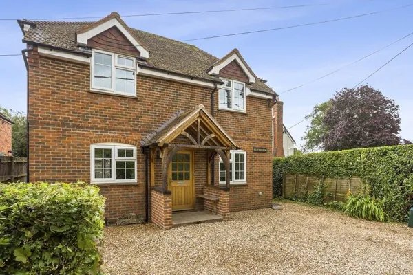 Old Vyne Lane, West Heath, RG26