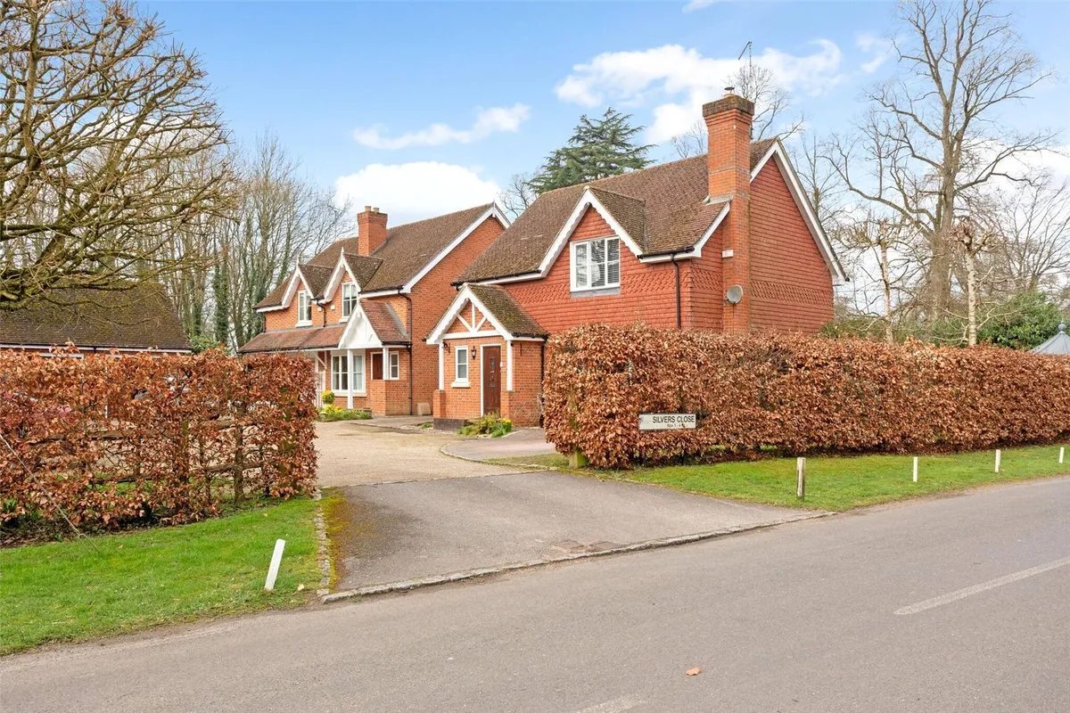 Silvers Close, Ramsdell, RG26