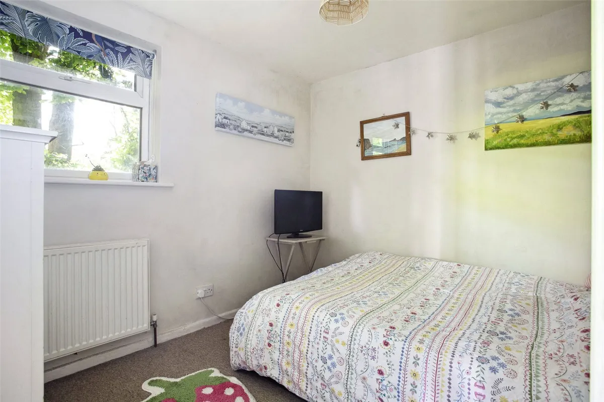 Wayside Road, Basingstoke, RG23