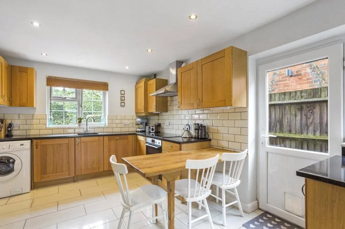 Old Vyne Lane, West Heath, RG26