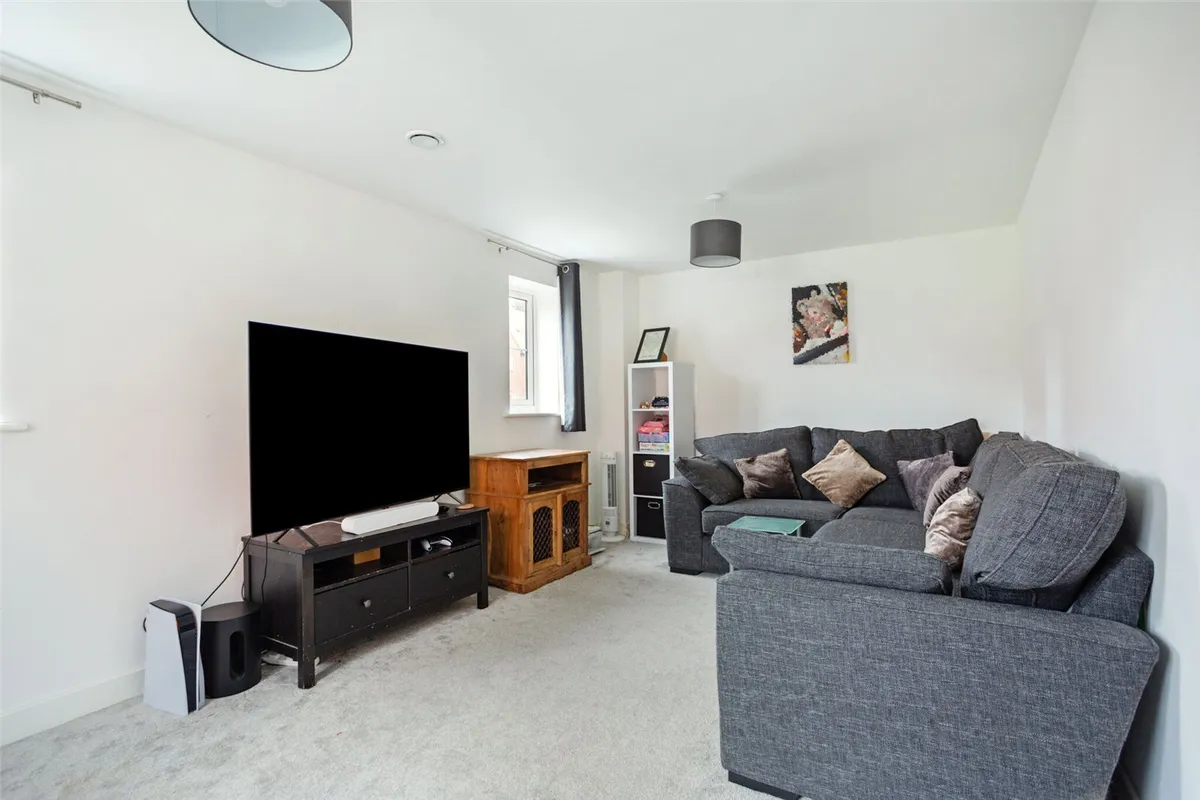 Coulter Road, Basingstoke, RG23