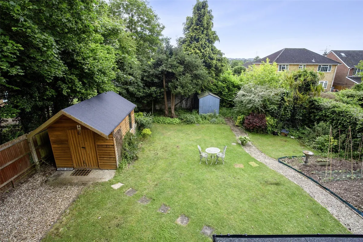 Wayside Road, Basingstoke, RG23