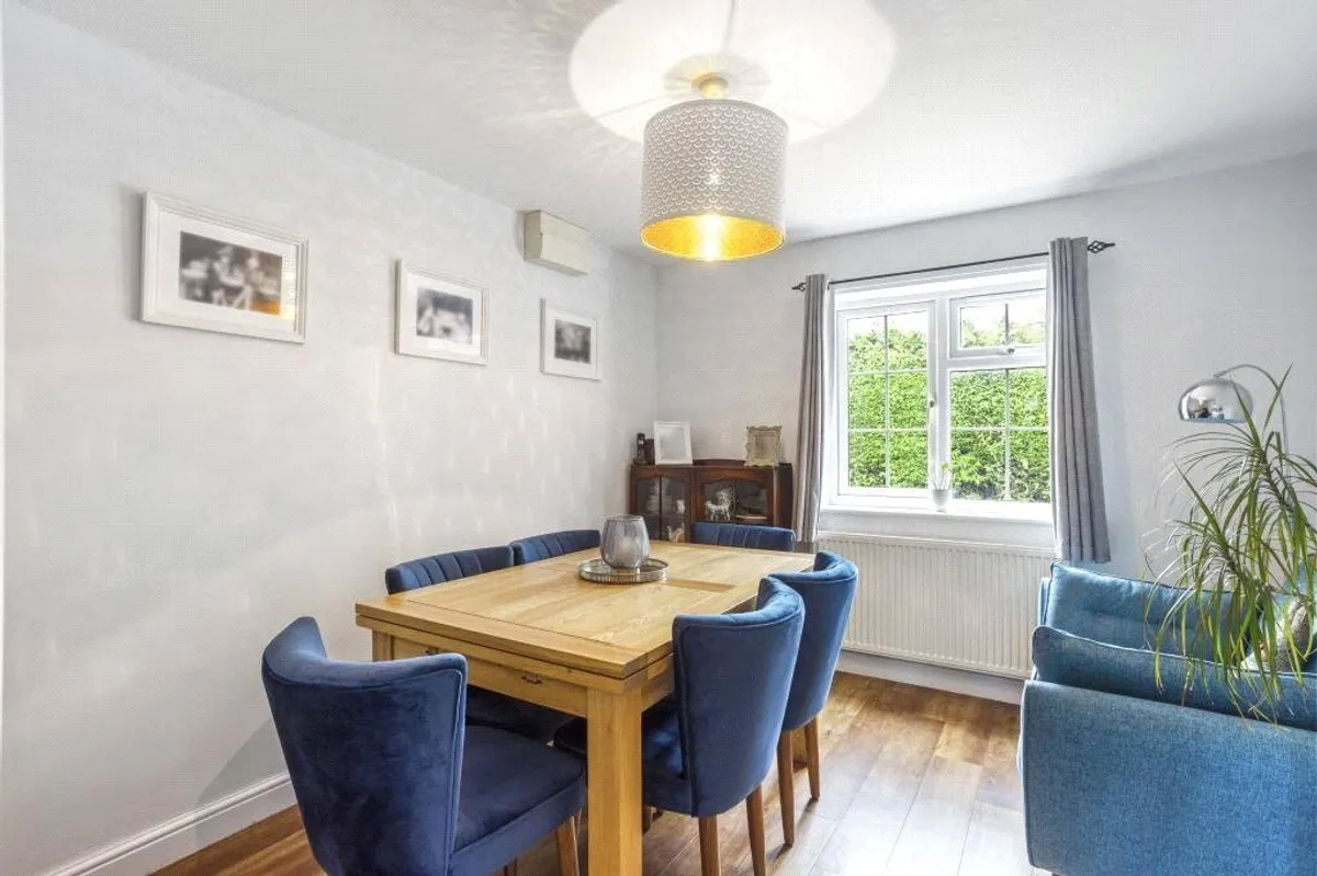 Old Vyne Lane, West Heath, RG26