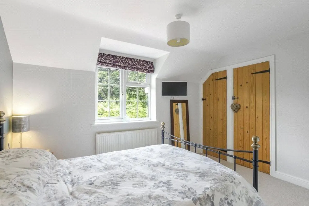 Old Vyne Lane, West Heath, RG26