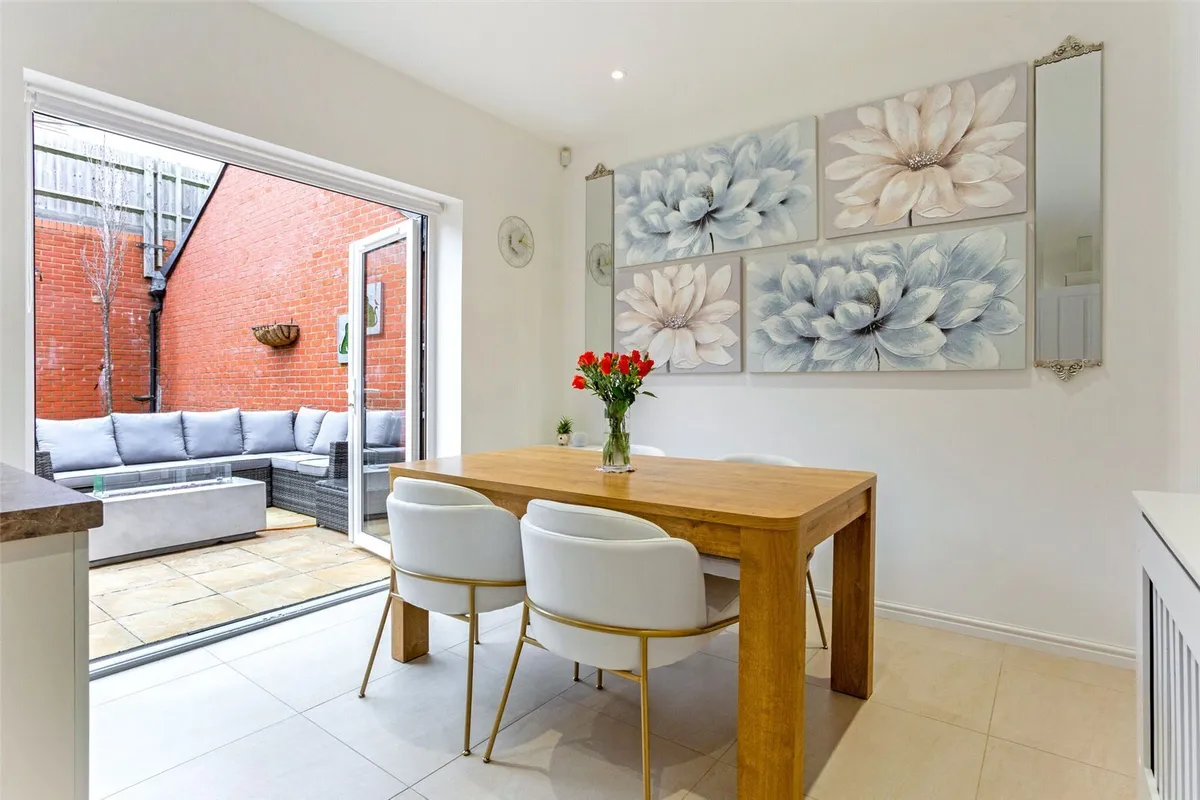 St Hilda Gardens, Basingstoke, RG24