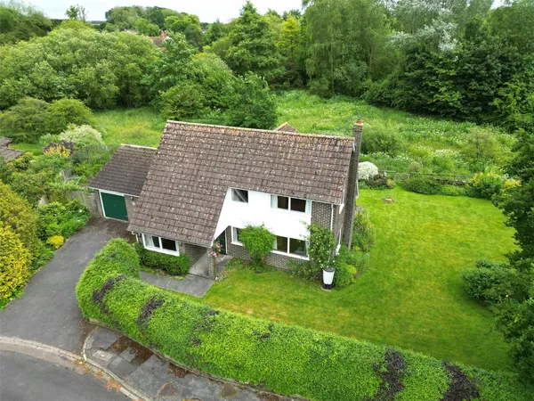 Bournefield, Sherborne St John, RG24