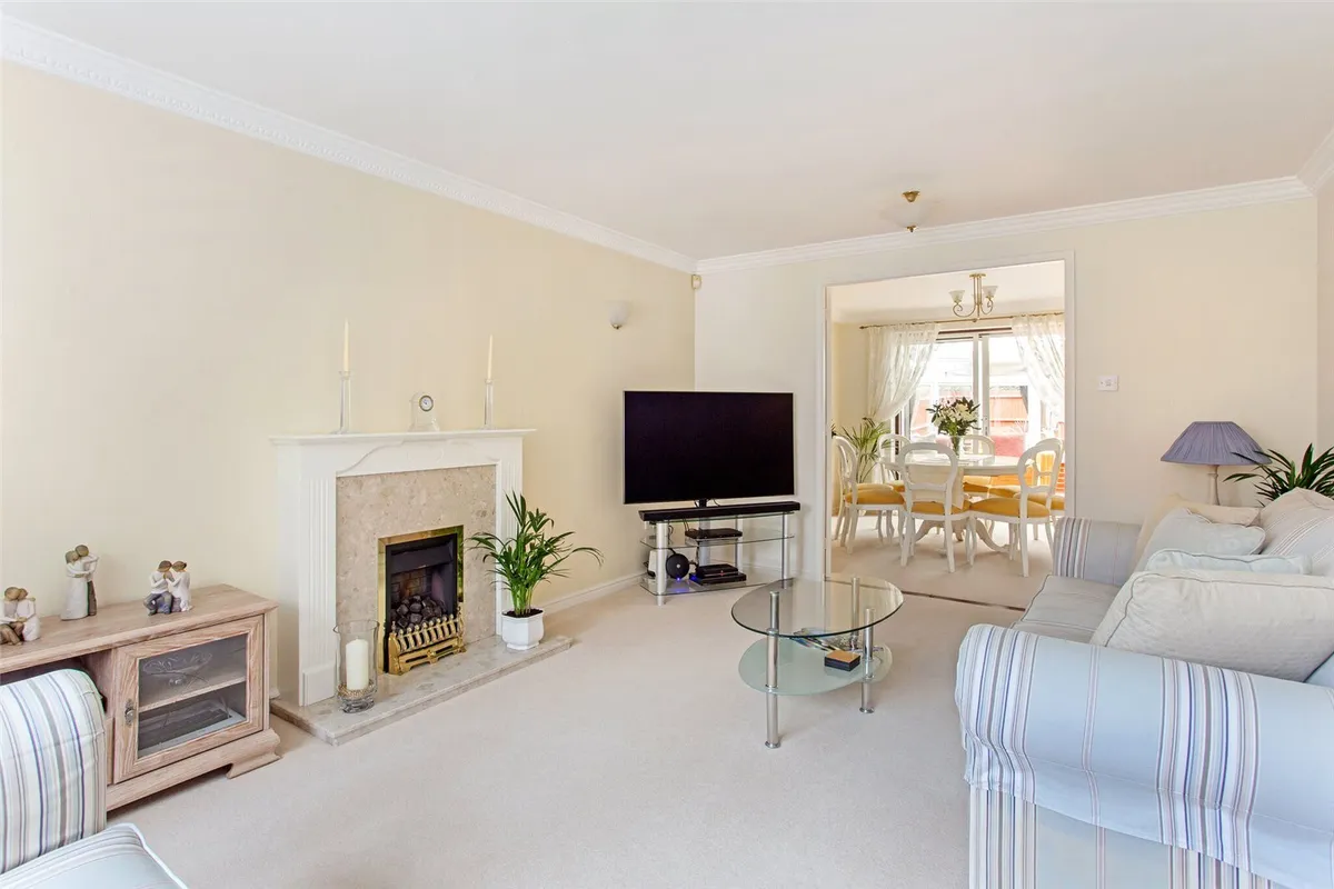 Windlenook, Bramley, RG26