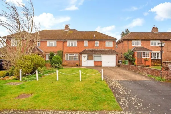 Linden Avenue, Old Basing, RG24