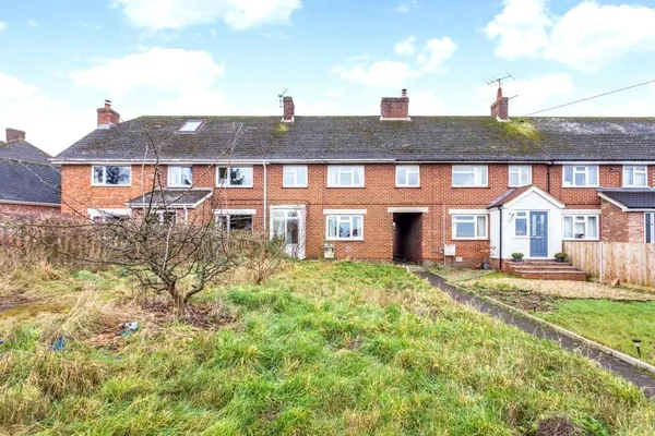Sapley Lane, Overton, Basingstoke, Hampshire, RG25