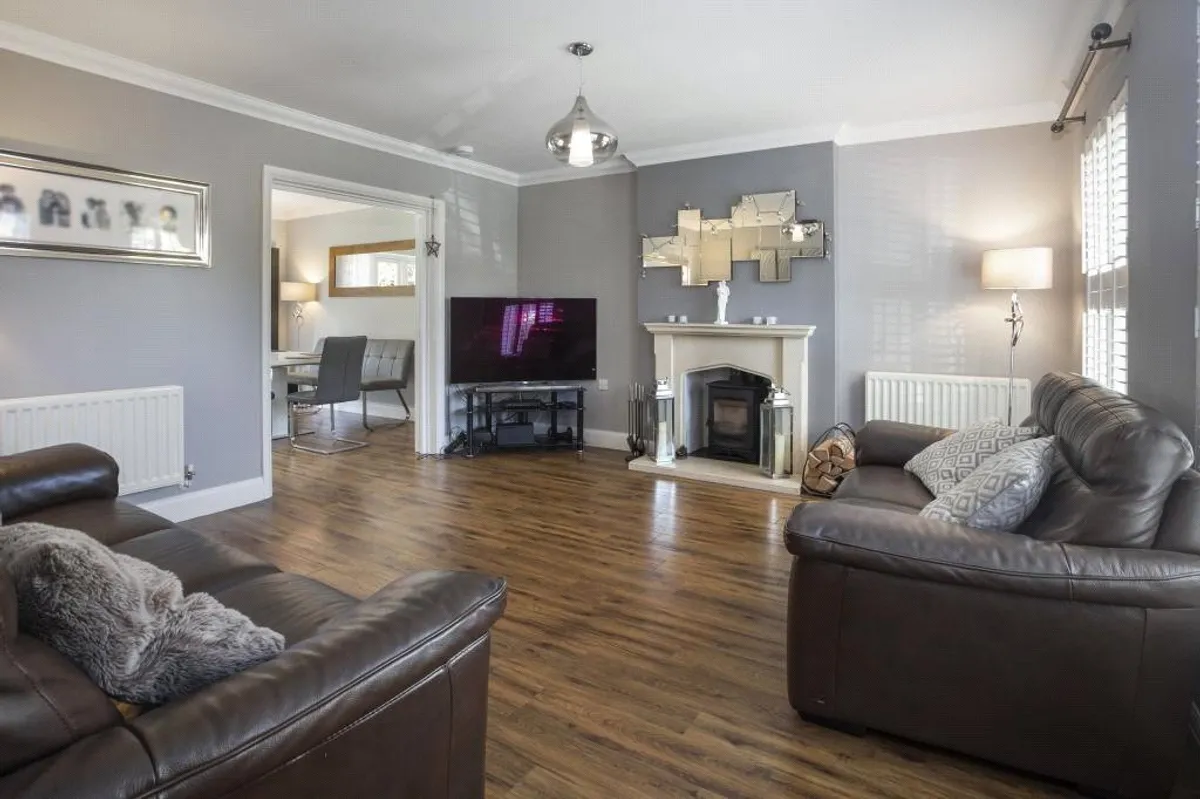 Otterbourne Walk, Sherfield On Loddon, Hook, RG27