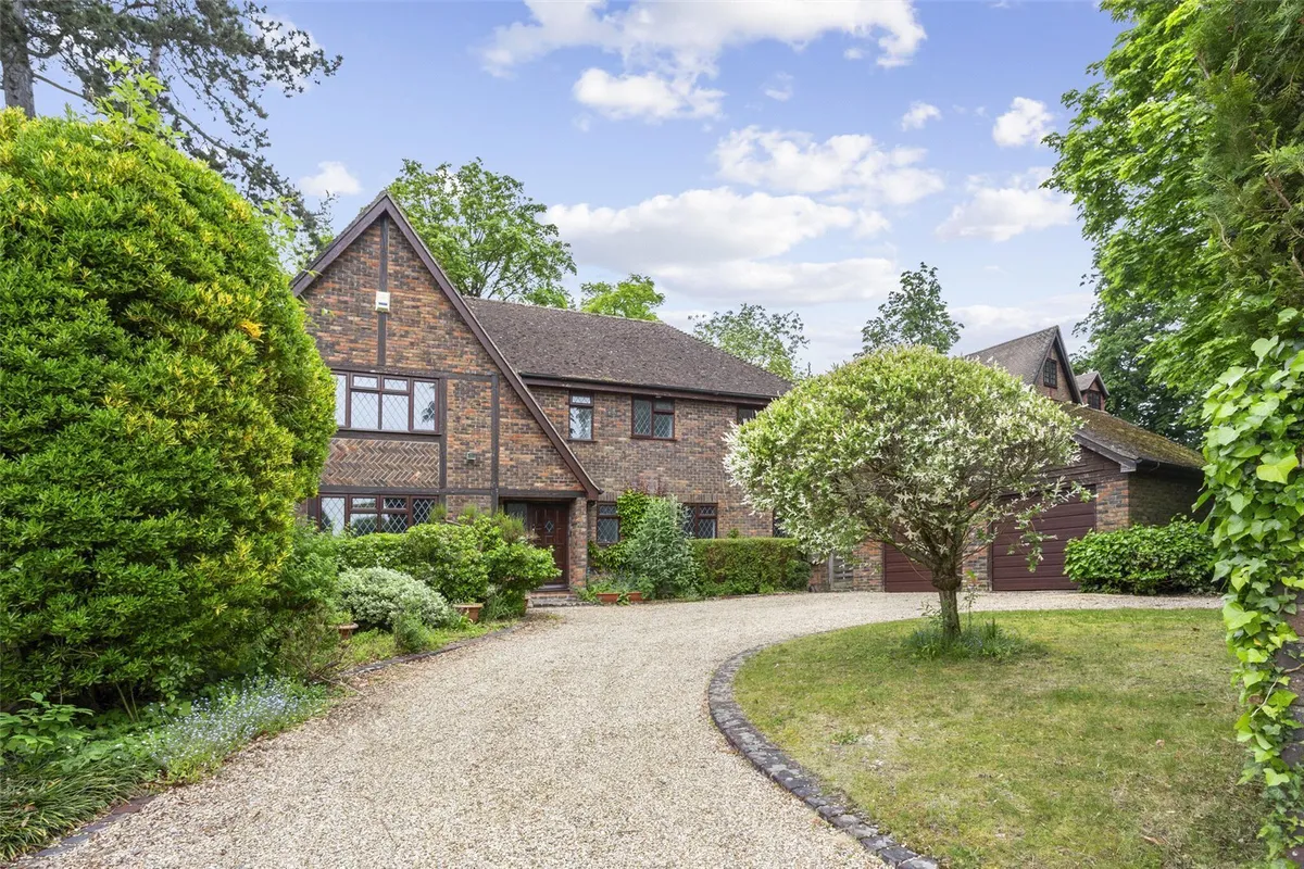 Cliddesden Court, Basingstoke, RG21