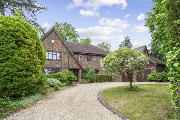 Cliddesden Court, Basingstoke, RG21