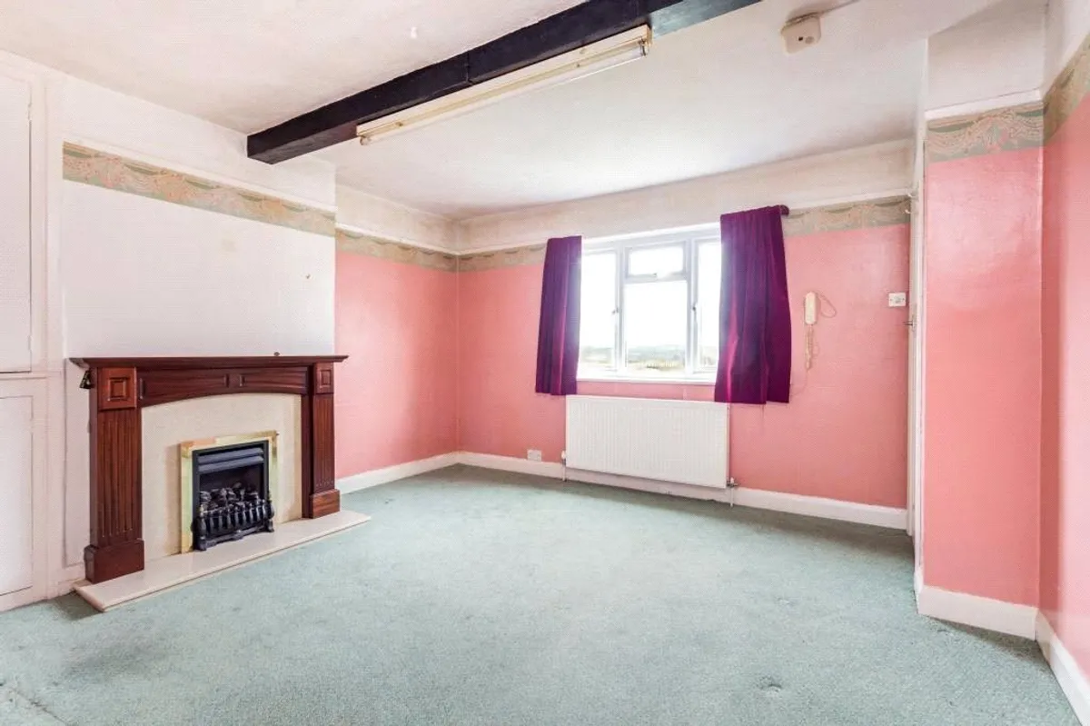 Sapley Lane, Overton, Basingstoke, Hampshire, RG25