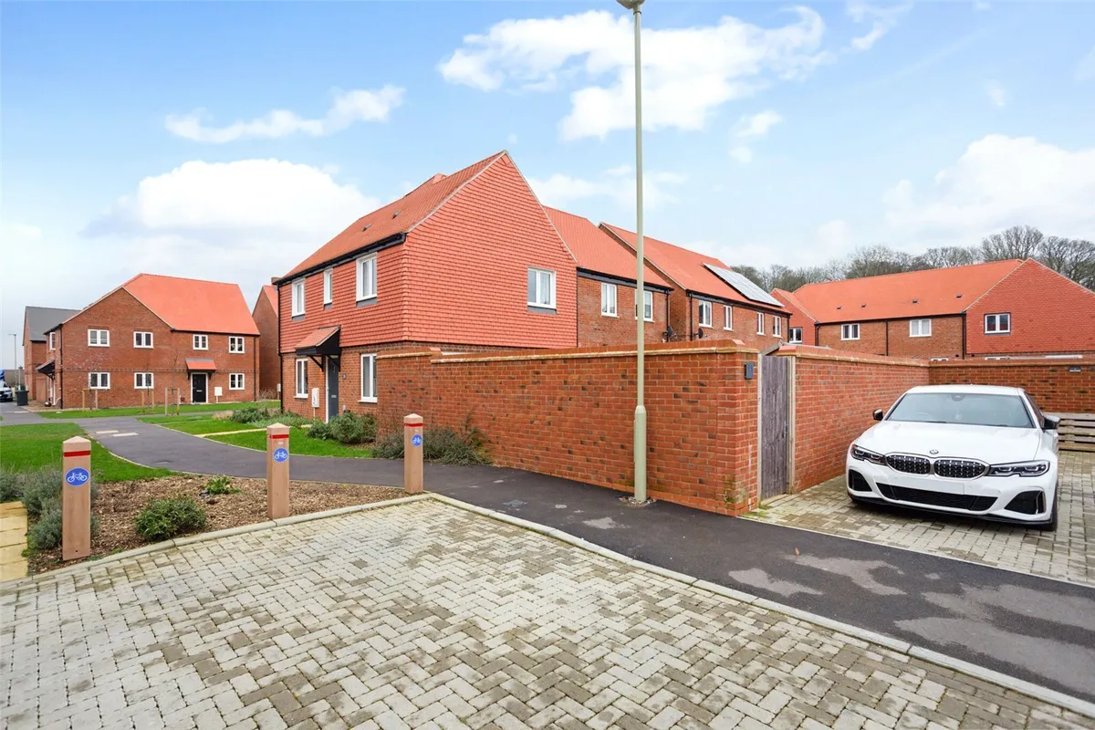 Coulter Road, Basingstoke, RG23