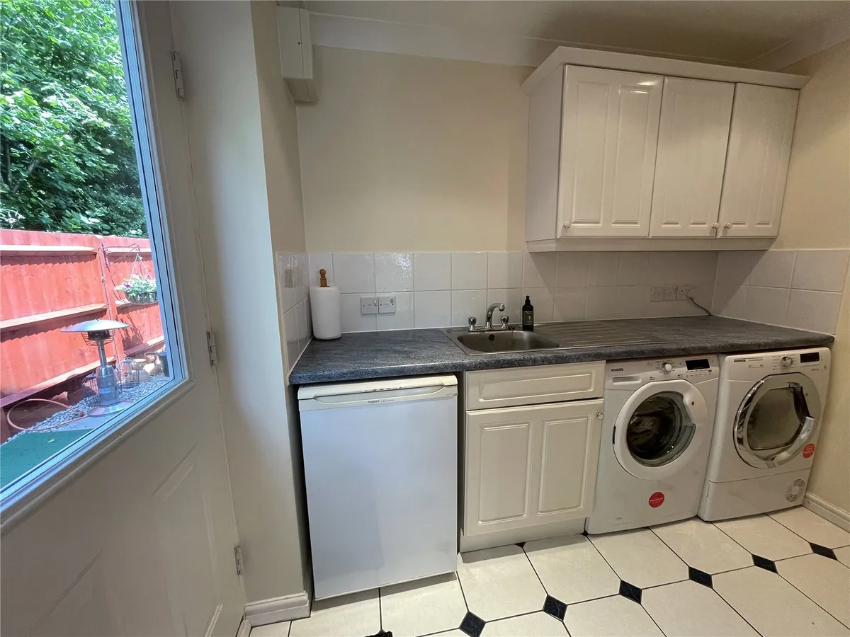 Windlenook, Bramley, RG26