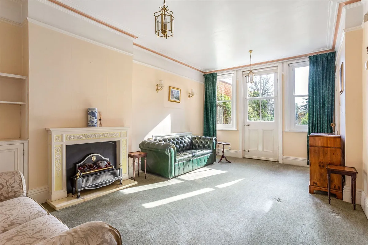 Cliddesden Road, Basingstoke, RG21