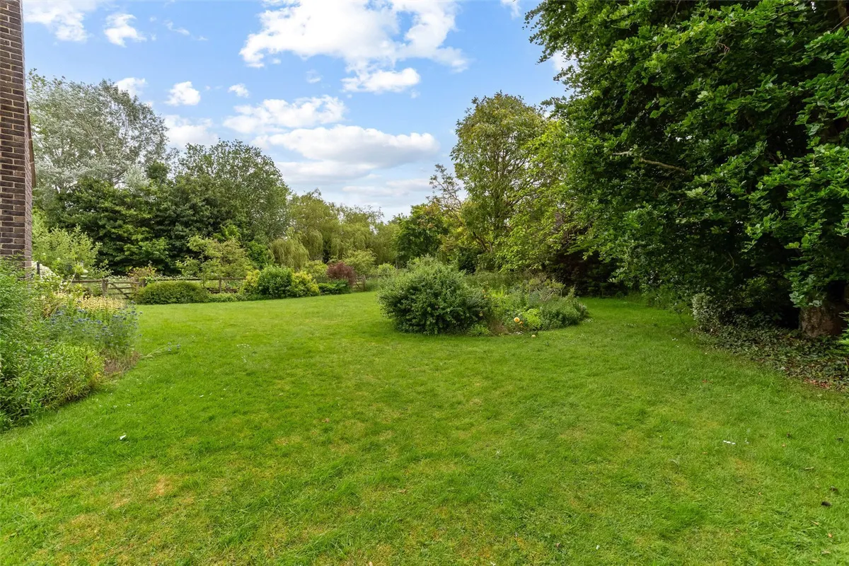 Bournefield, Sherborne St John, RG24