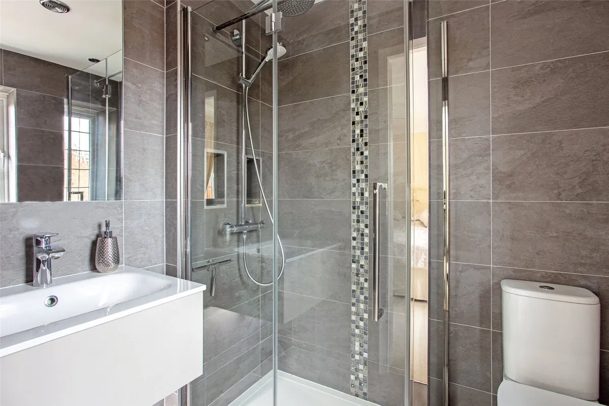 Windlenook, Bramley, RG26