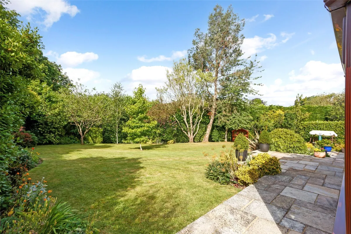 Vyne Meadow, Sherborne St John, RG24