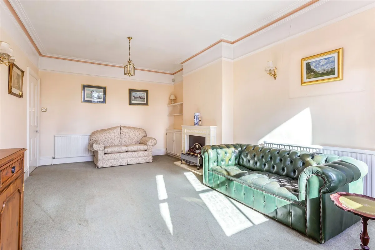 Cliddesden Road, Basingstoke, RG21