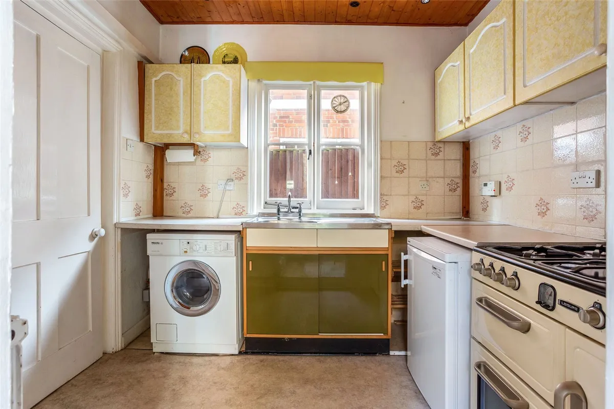 Cliddesden Road, Basingstoke, RG21