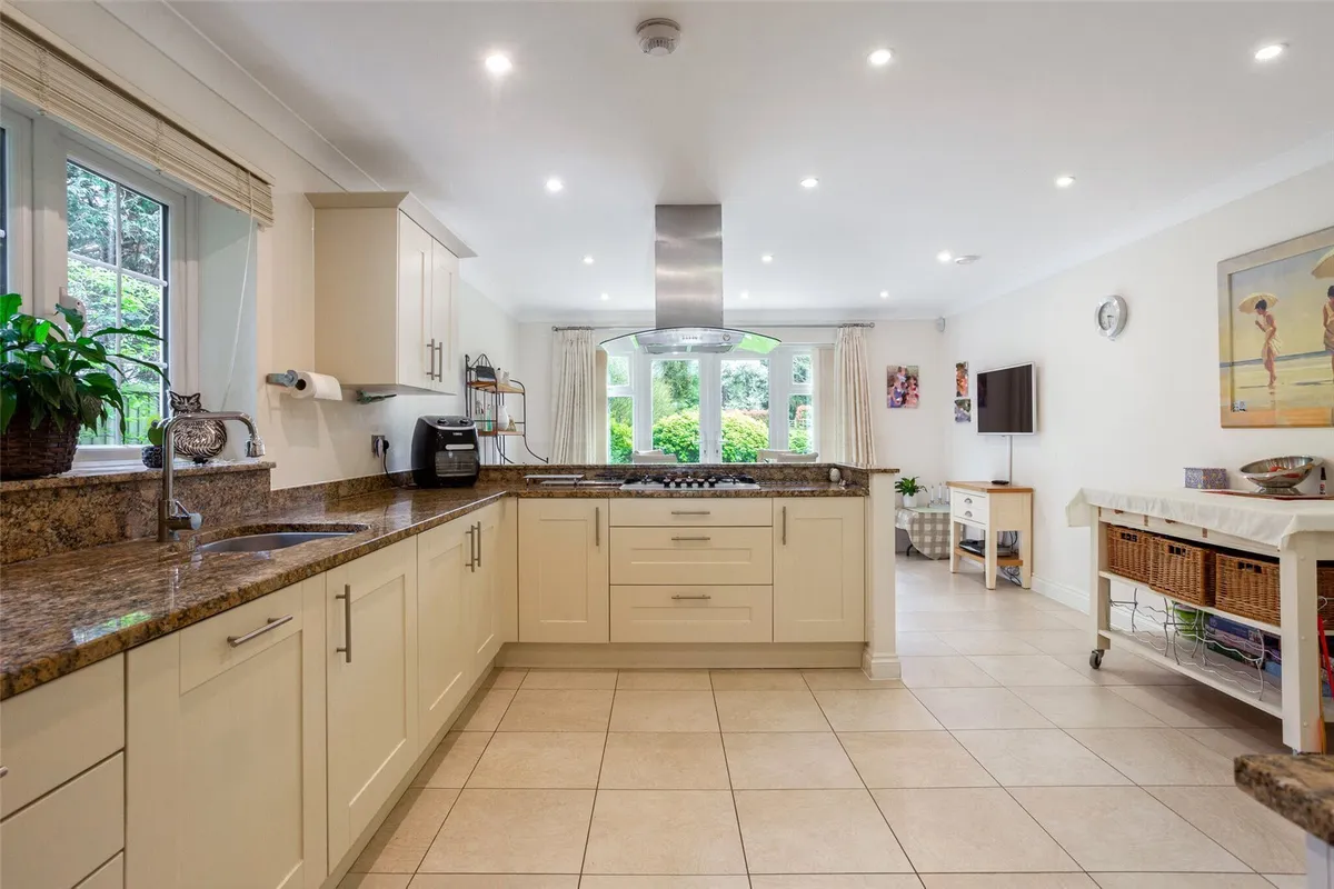 Cleresden Rise, Cliddesden, RG25