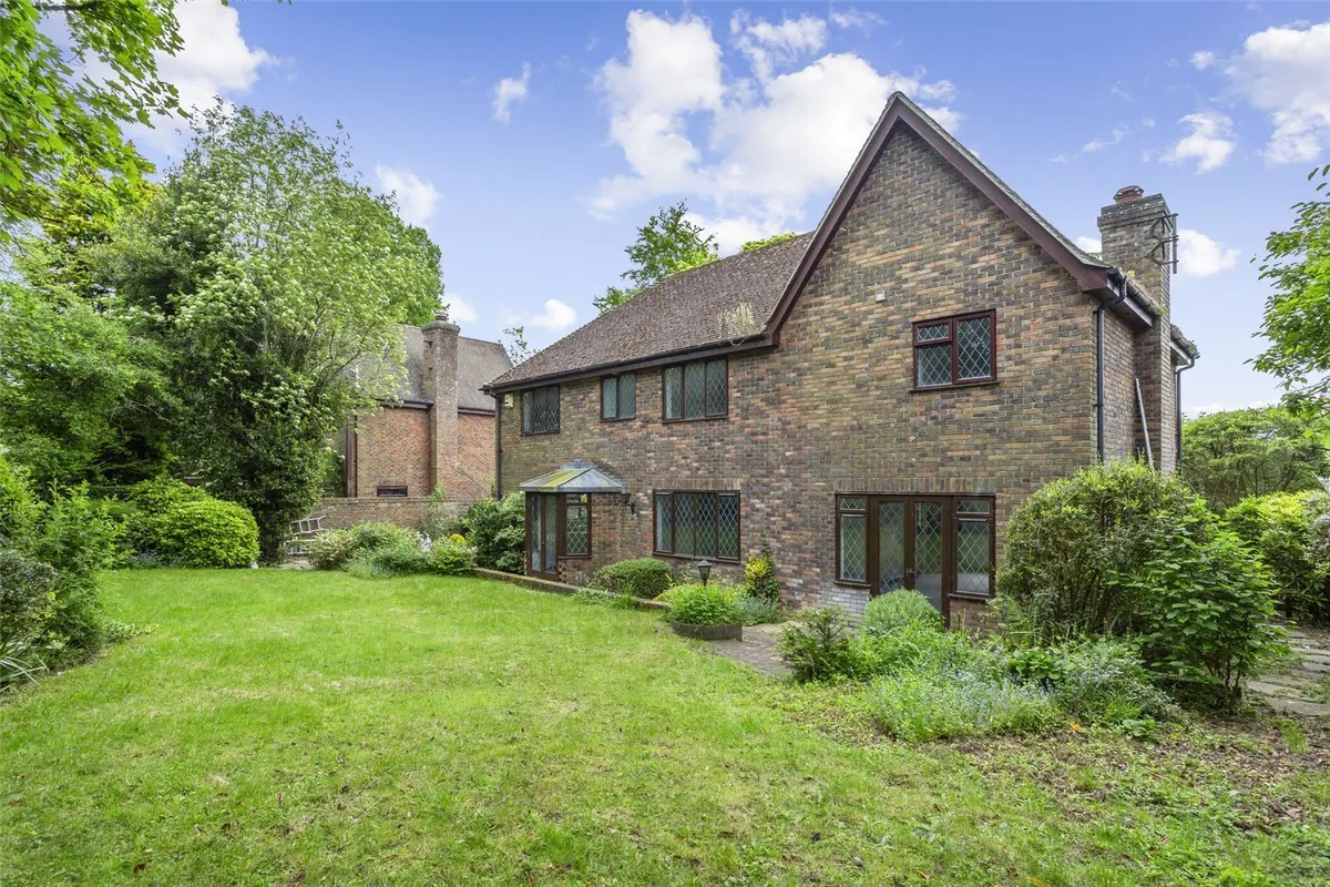 Cliddesden Court, Basingstoke, RG21