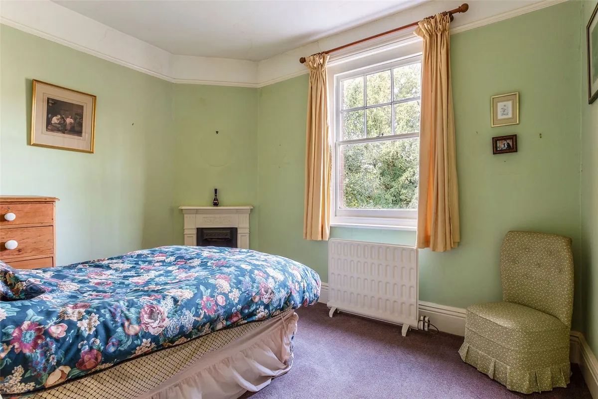 Cliddesden Road, Basingstoke, RG21