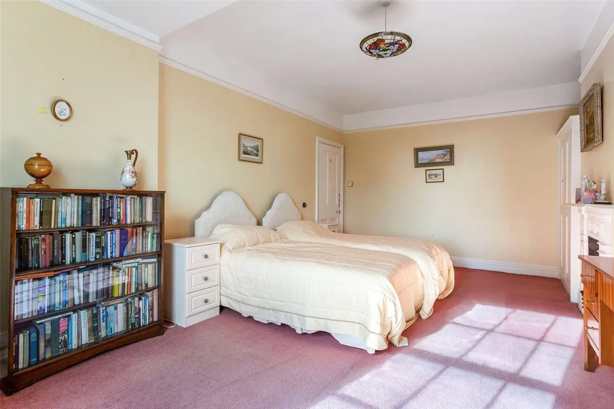 Cliddesden Road, Basingstoke, RG21
