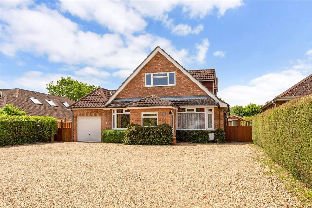 Hatch Lane, Old Basing, RG24