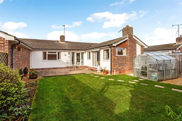 Fairthorne Rise, Old Basing, RG24