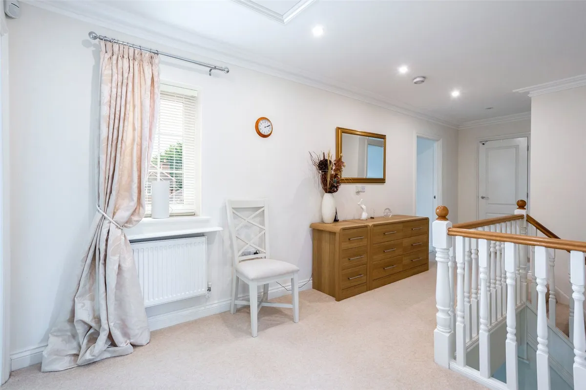 Cleresden Rise, Cliddesden, RG25