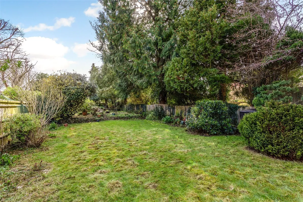 Cliddesden Road, Basingstoke, RG21