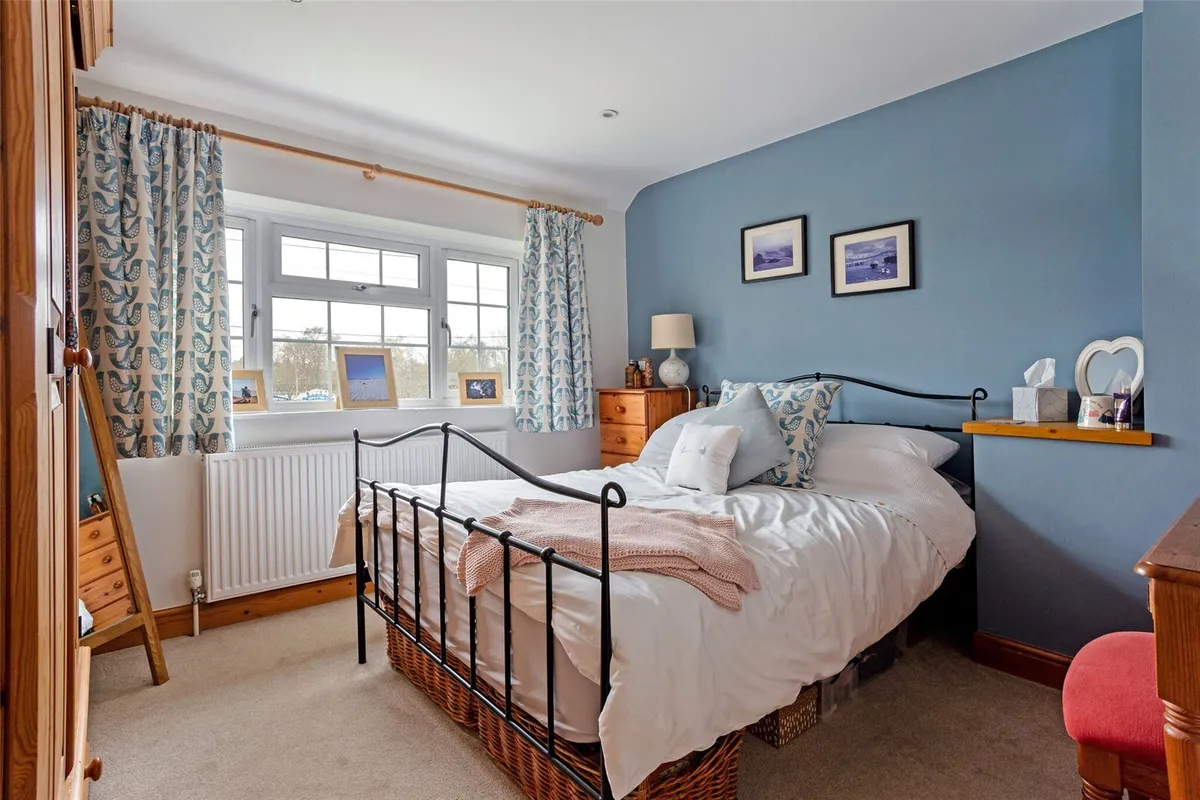 Moat Close, Bramley, RG26