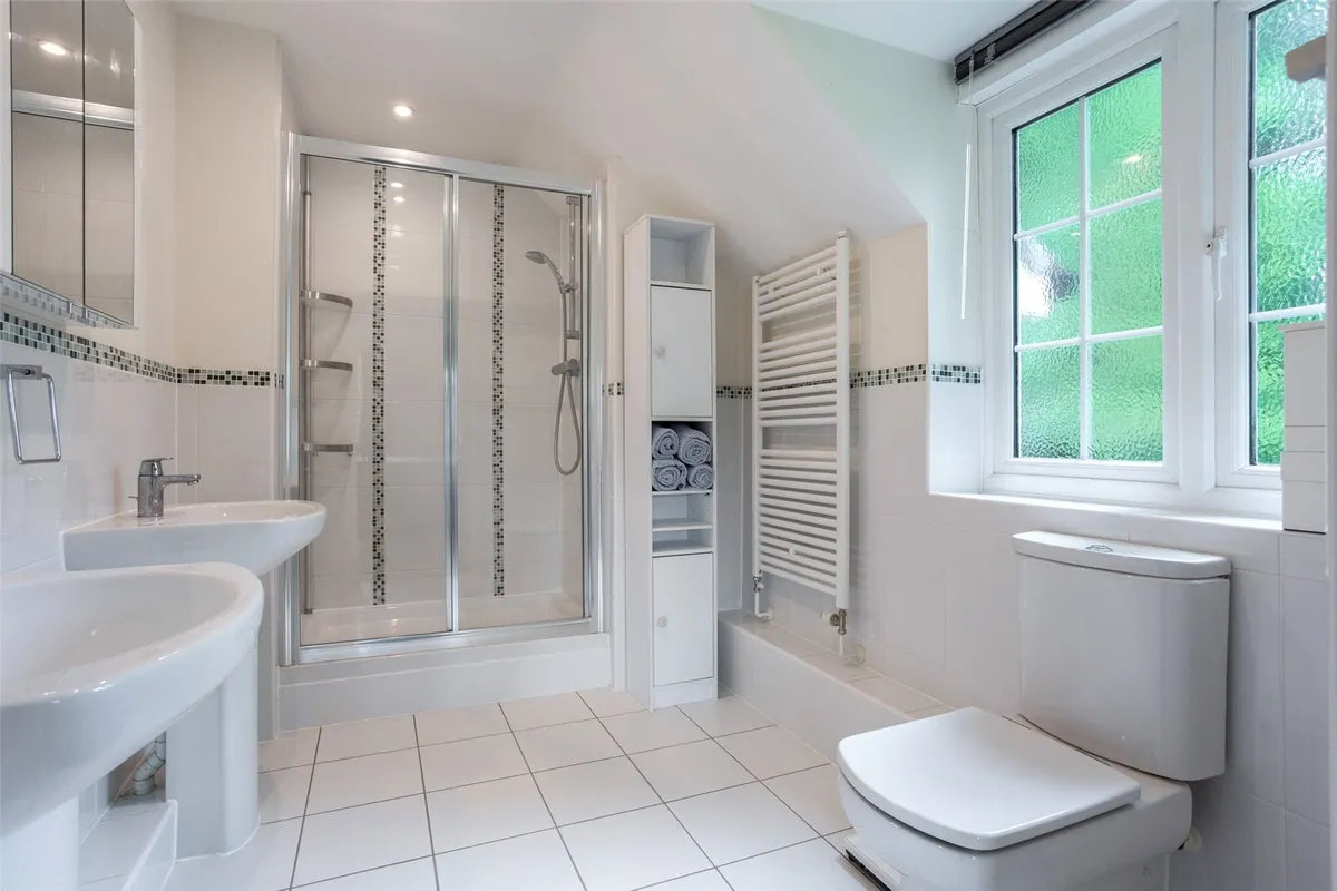 Cleresden Rise, Cliddesden, RG25