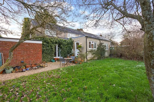 Basingstoke Road, Ramsdell, RG26