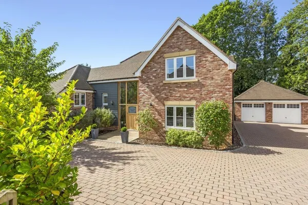 The Glen, Pamber Heath, RG26