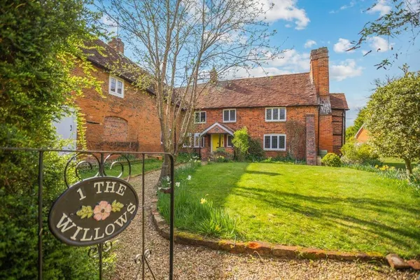 The Willows, London Road, Hartley Wintney, RG27