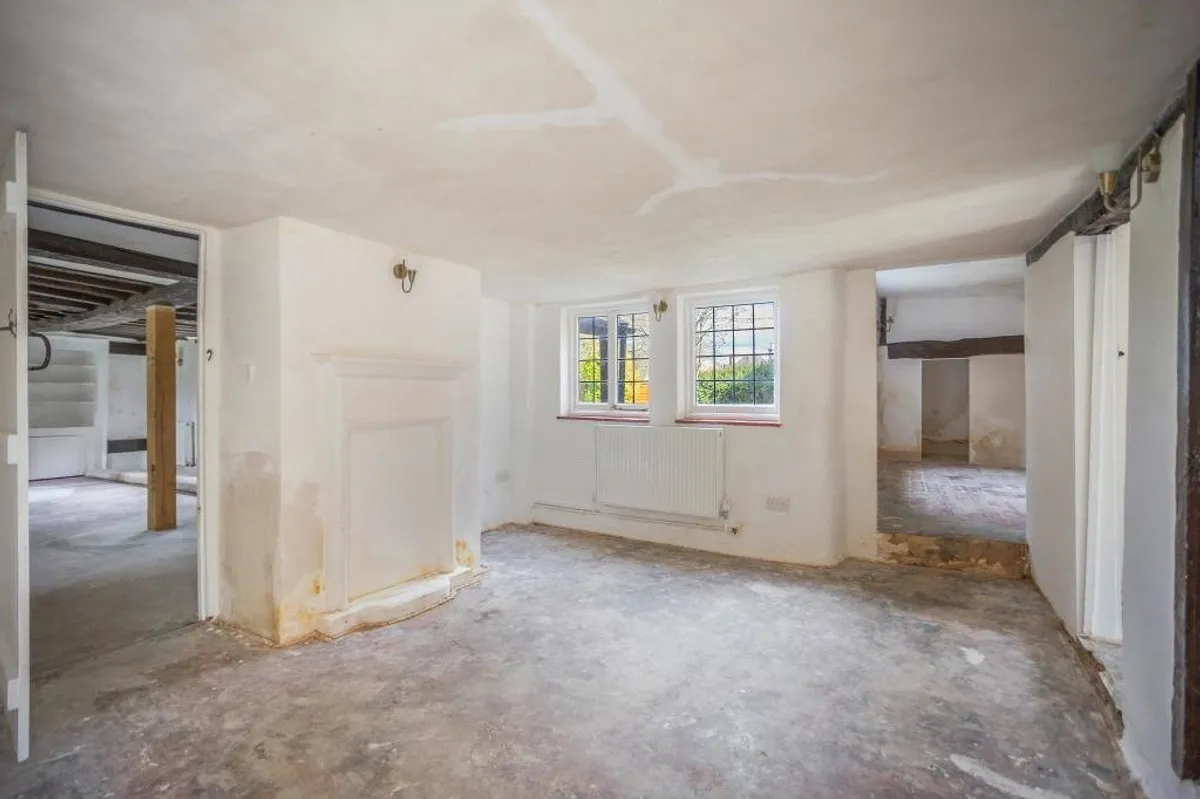 The Willows, London Road, Hartley Wintney, RG27