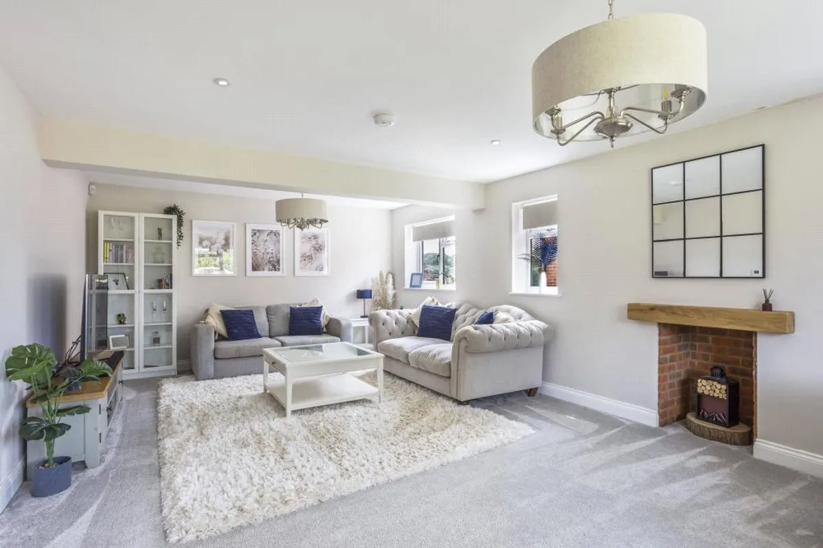 Strawberry View, Pamber End, RG26