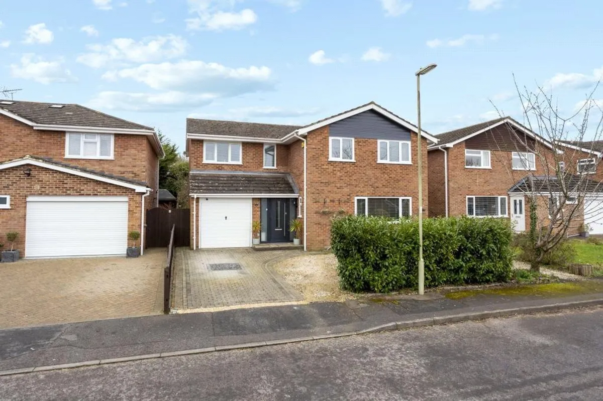 Pelham Close, Old Basing, RG24