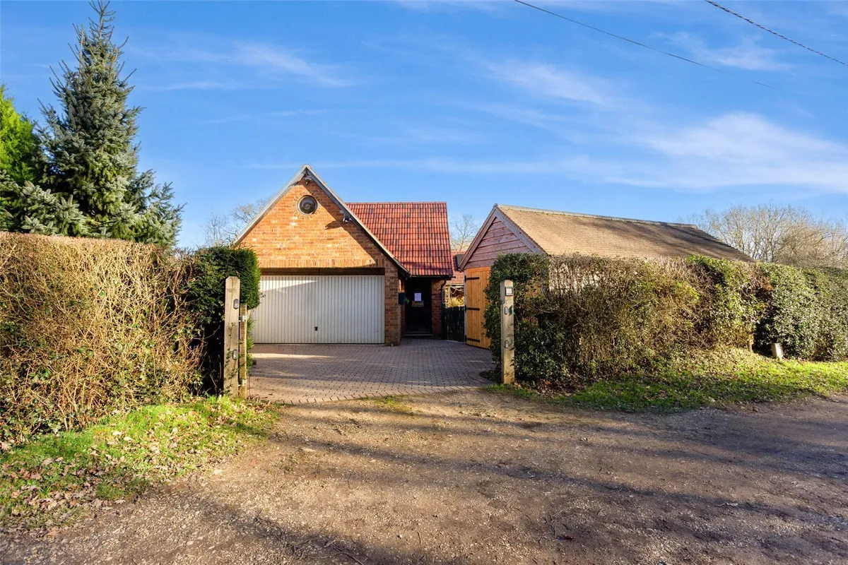 Well Cottage, Tadley Common, Tadley, RG26