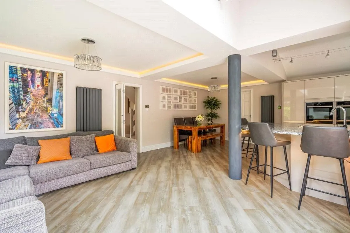 Kempshott Gardens, Kempshott, RG22